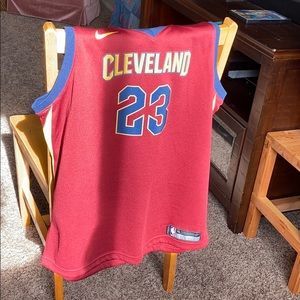 Lebron James Cavs jersey.